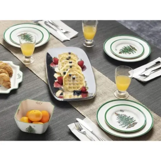 Spode Christmas Tree Soup Plates, Set of 4 - 9 Inch image {6}