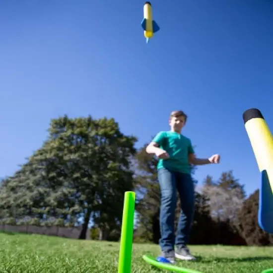 HearthSong Kids Stomp Backyard Launch Rocket Flyers, Set of Eight image {5}