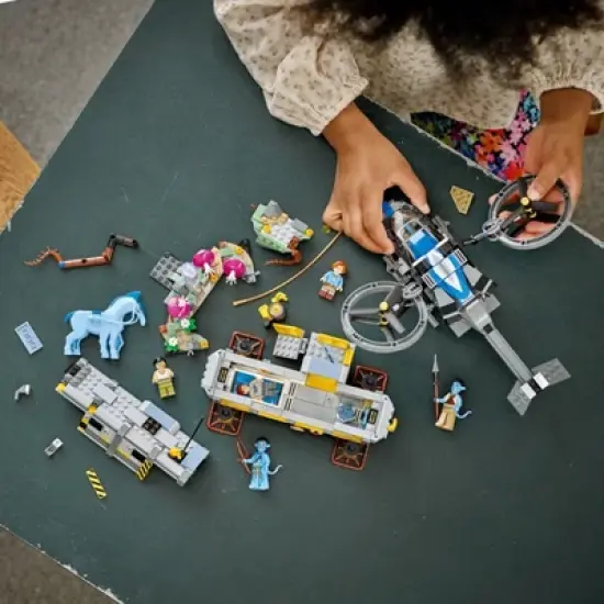 LEGO Avatar Floating Mountains: Site 26 & RDA Samson 75573 image {4}