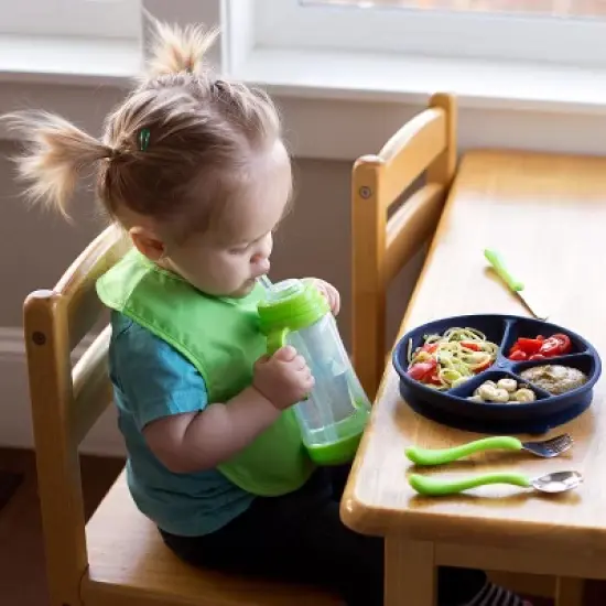 Green Sprouts Snap & Go  Easy-wear Bib (6 pack) image {2}