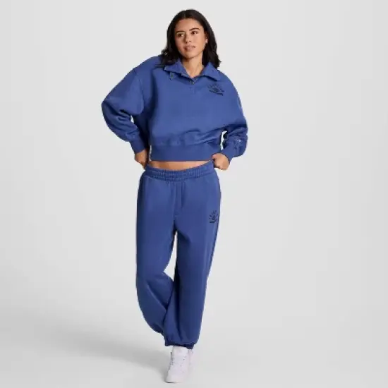 Champion Women's Cropped Fleece Joggers image {2}