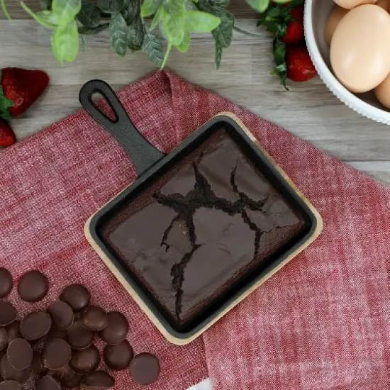 MegaChef Mini Cast Iron Square Pan with Wood Tray image {5}