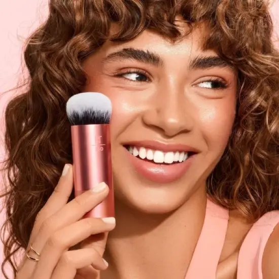 Real Techniques Bubble Blending Makeup Brush image {3}
