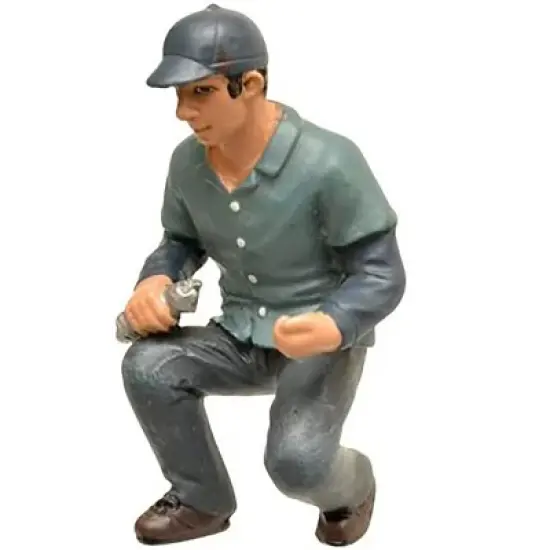 Mechanic Lucas Figure For 1:24 Diecast Model Cars by American Diorama image {2}