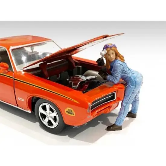 Retro Female Mechanics Figurines 4 piece Set for 1/18 Scale Models by American Diorama image {1}