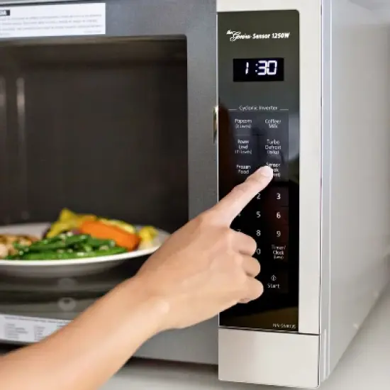 Panasonic 2.2 cu ft Cyclonic Inverter Microwave Oven - SN97JS: Countertop, 1250W, Sensor Cook, Digital Display image {6}