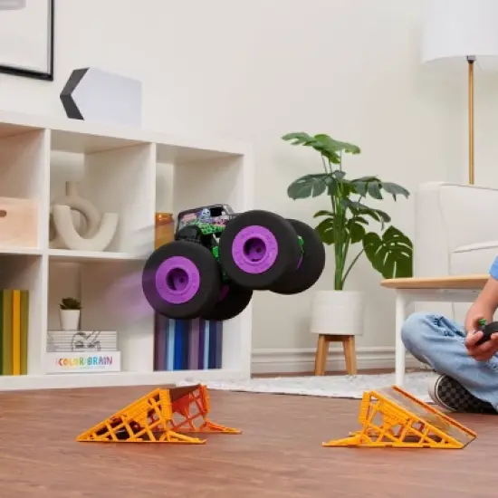 Monster Jam Official Ramp Champ Grave Digger Indoor Super Soft Remote Control Monster Truck image {6}