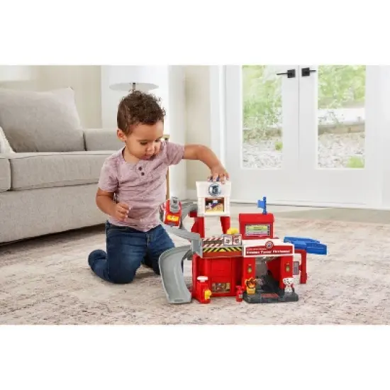 VTech Go! Go! Smart Wheels Race & Rescue Firehouse Track Set image {1}