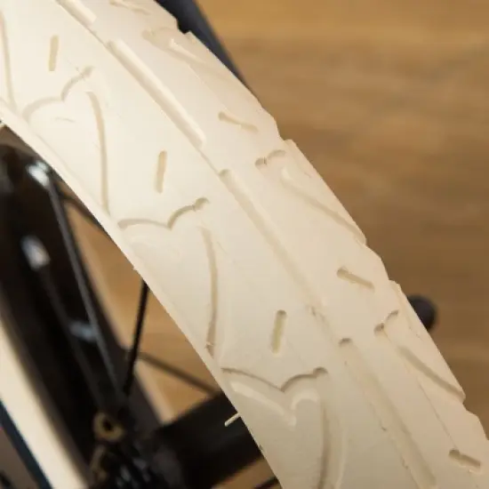 Qaba Kids Balance Bike Toddler No Pedal Bicycle for 3-6 Year Old with Adjustable Handlebar, Basket, Bell and Rubber Tires image {4}