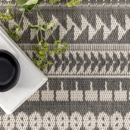 nuLOOM Teofila Outdoor Area Rug image {5}