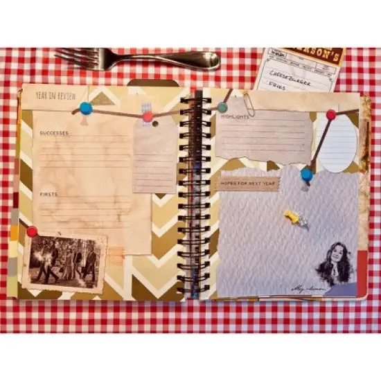 Undated Supernatural Spiral Planner Weekly - Con*Quest Journals image {6}