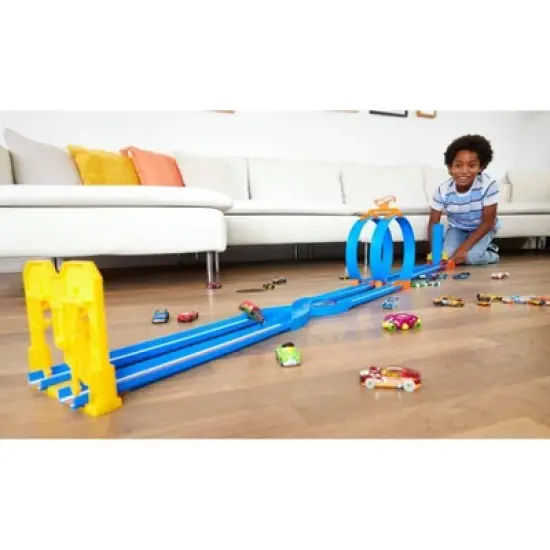 Hot Wheels Ultra Hots Wild Drive Drag Race Trackset image {2}