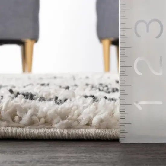 nuLOOM Mackie Moroccan Diamond Tassel Rug image {4}