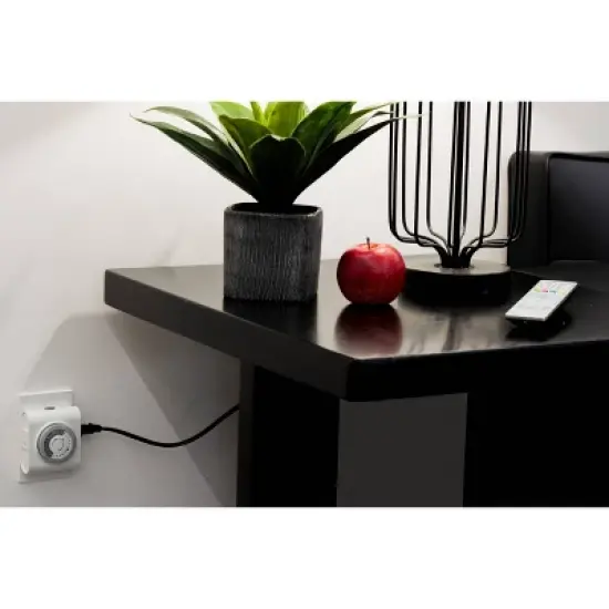 GE Indoor Mechanical Timer 24hr with 2 Outlets image {5}