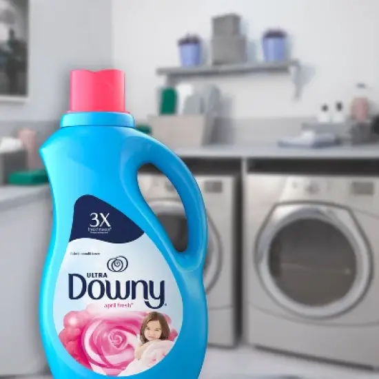 Ultra Downy April Fresh Liquid Fabric Conditioner image {3}