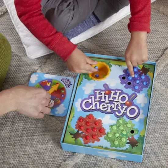 Hasbro Gaming Hi Ho Cherry-O Game image {4}