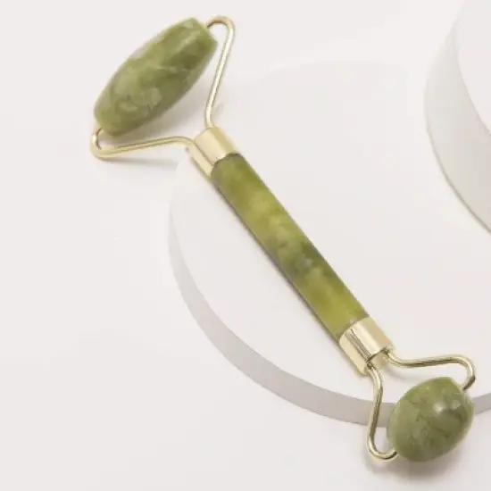 Kitsch Jade Crystal Facial Roller image {3}