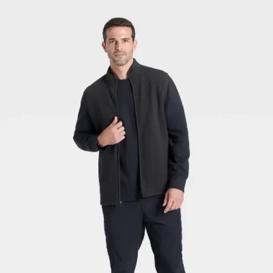 Men's Quilted Vest - All In Motion&trade; image {2}