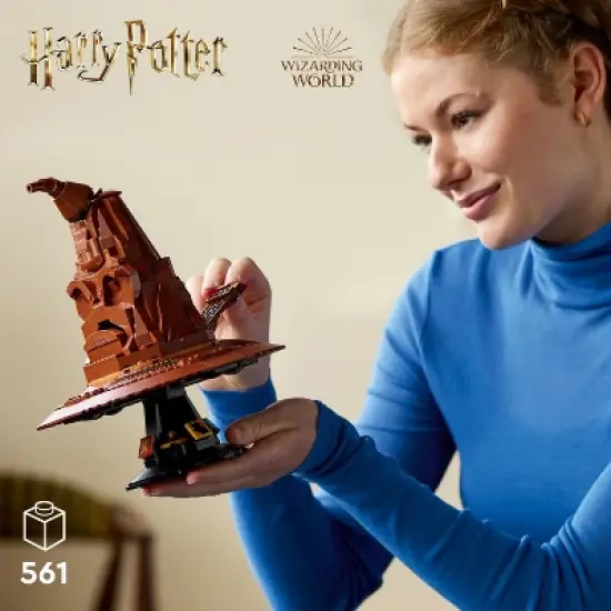 LEGO Harry Potter Talking Sorting Hat Build and Display Set 76429 image {1}