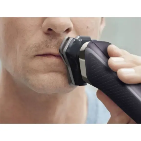 Philips Norelco Series 9400 Wet & Dry Men's Rechargeable Electric Shaver - S9502/83 image {5}