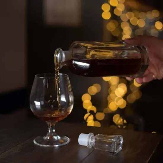 Bormioli Rocco Capitol Decanter - Vintage Geometric Design with Airtight Stopper - 23.75 Oz. Squared Glass Bottle with Sloped Grip - Dishwasher Safe image {8}