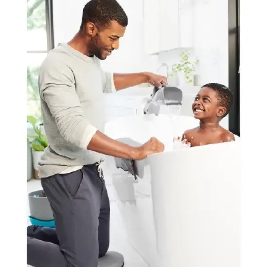 Skip Hop Moby Waterfall Baby Bath Rinser image {9}