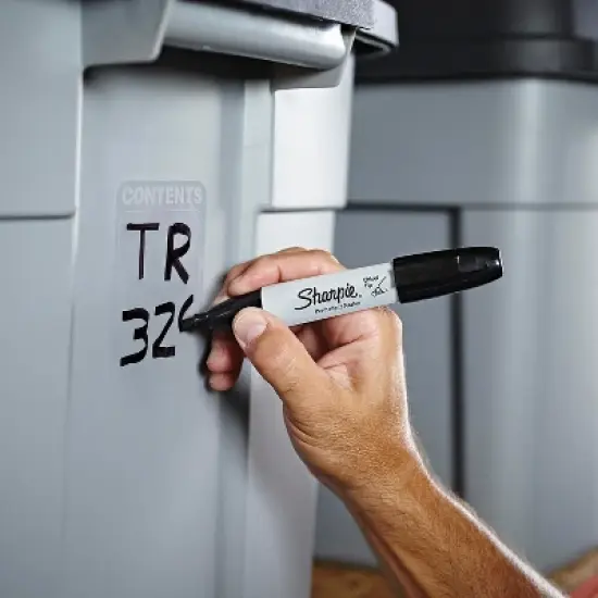 Sharpie Permanent Marker 5.3mm Chisel Tip Black Dozen 38201 image {3}