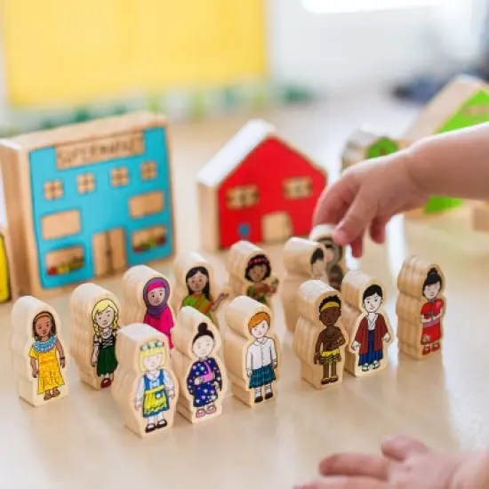 Kaplan Early Learning Children Around the World Wooden Figures - Set of 17 image {5}