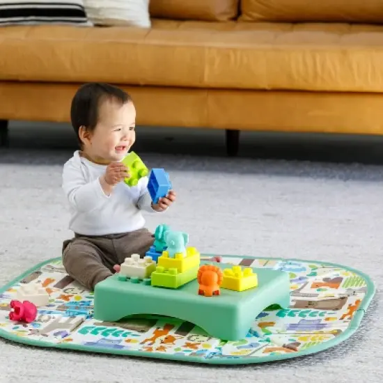 Infantino Go gaga! Super Soft 1st Building Blocks Activity Station image {2}