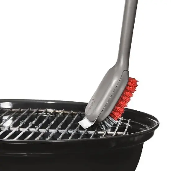 OXO Nylon Grill Brush For Cold Cleaning image {5}