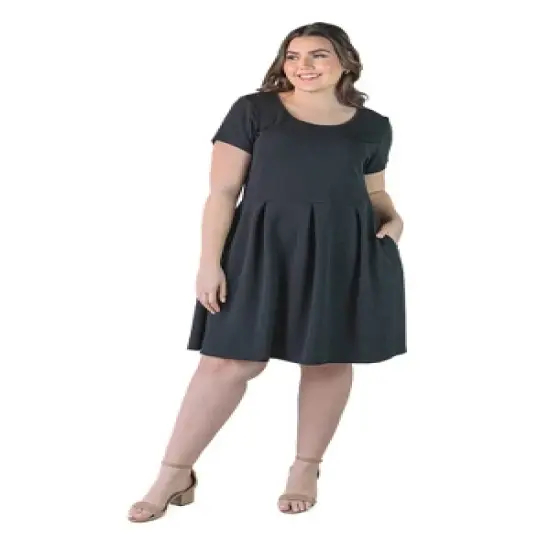 Plus Size Scoop Neck Knee Length Pleated Pocket Dress image {5}