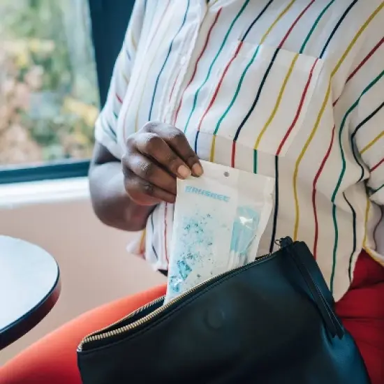 Brushee 4-in-1 (Paste + Brush + Floss + Pick) Disposable Prepasted Travel Toothbrush image {9}