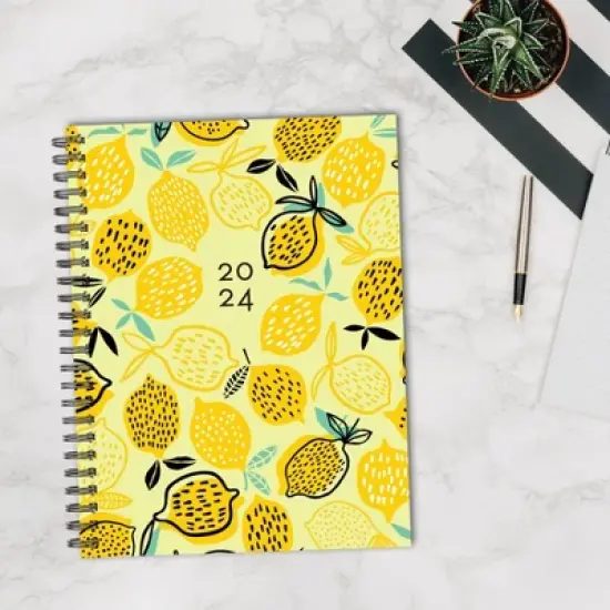 Willow Creek Press 2024 Weekly Planner 8.5"x6.5" Softcover Lots of Lemons image {4}