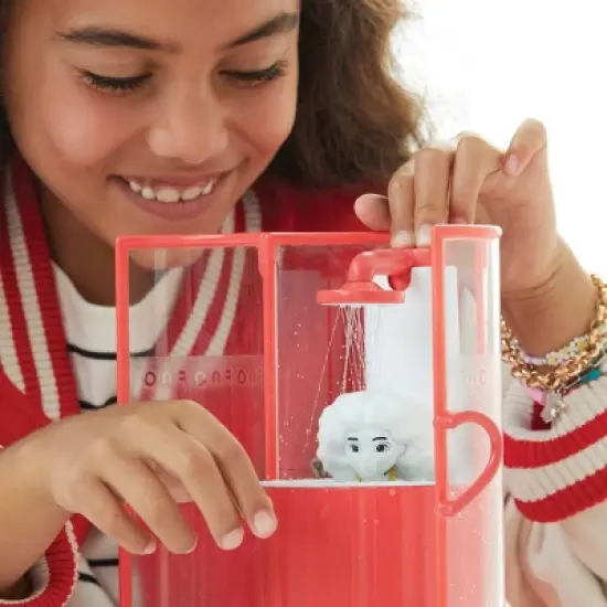 FAO Schwarz Street Chic Fashionistas Wash-And-Color Design Dolls 23pc image {2}