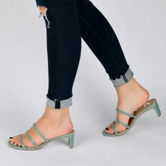 Journee Collection Women's Hariett Pump image {8}