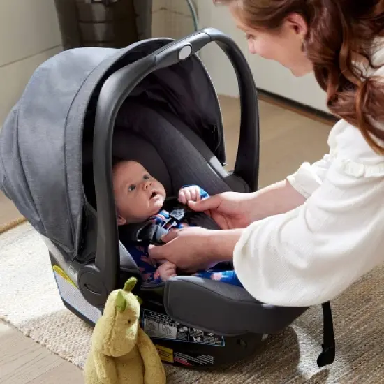 Graco SnugRide 35 DLX Infant Car Seat - Astaire image {5}