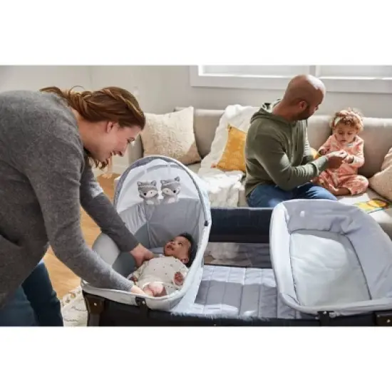 Safety 1st  Play-and-Stay Playard image {13}