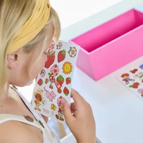 Garden Republic Jr. Strawberry Shortcake Decorate and Grow Starter Kit image {5}