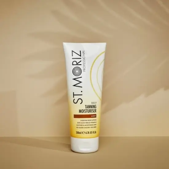 St. Moriz Daily Moisturizing Self Tanner - 6.76 fl oz image {5}