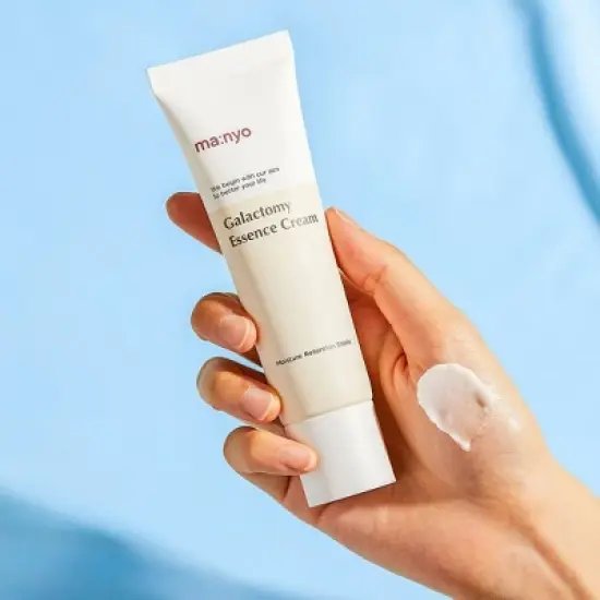 ma:nyo Galactomy Essence Face Moisturizing Cream - 1.7oz image {1}
