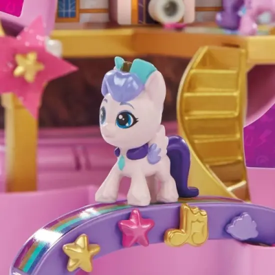 My Little Pony Mini World Magic Compact Creation Zephyr Heights Playset image {9}