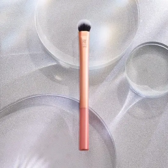 Real Techniques Expert Concealer Makeup Brush image {4}