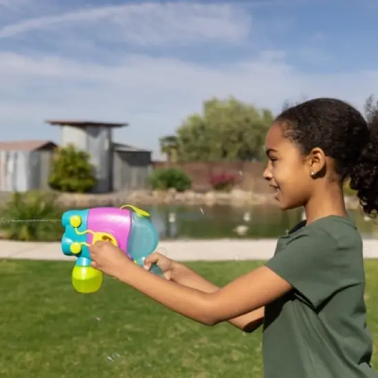 Chuckle & Roar Squirty Squirts 2-in-1 Bubble & Water Electric Blaster image {5}