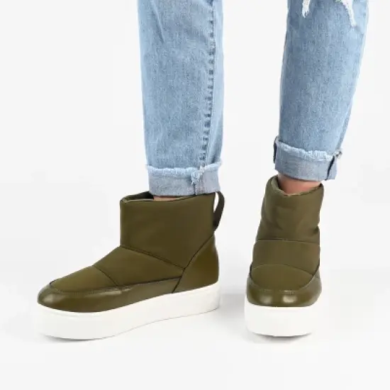 Journee Collection Womens Sethie Round Toe Pull On Winter Boots image {8}