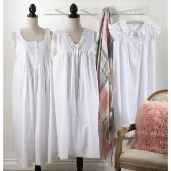 Saro Lifestyle Long Nightgown With Embroidered Design image {2}