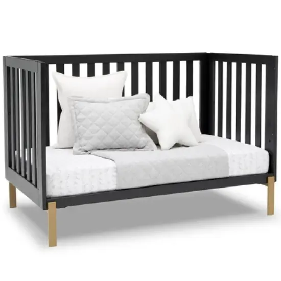 Delta Children Hendrix 4-in-1 Convertible Crib image {6}