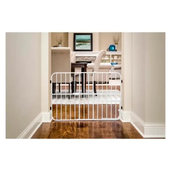 Carlson Expandable Gate with Small Dog Door - White image {1}