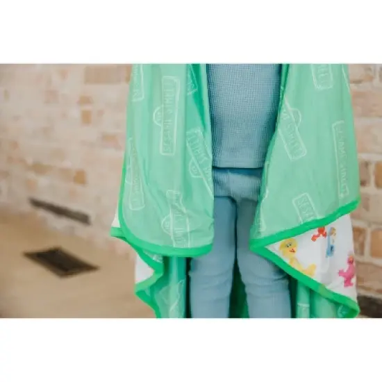 Copper Pearl 3-Layer Quilt Blanket - Sesame Street image {4}