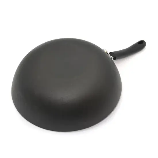 Starfrit Light Nonstick Cast Iron Wok with Bakelite Handle (12-In.) image {4}