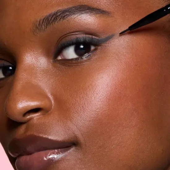 e.l.f. Ultra-Fine Eyeliner Brush image {2}